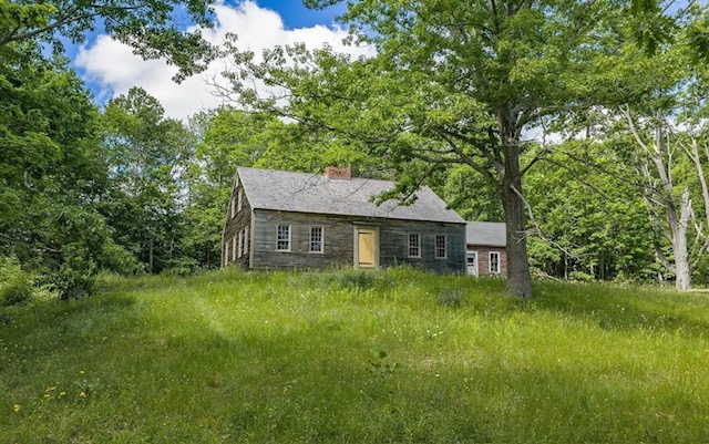 Historical treasure, the John Tarr House. Photo courtesy of Zillow. Historical treasure, the John Tarr House. Photo courtesy of Zillow.